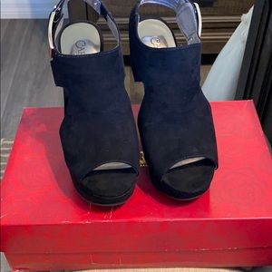 Carlos by Carlos Santana Black Wedges